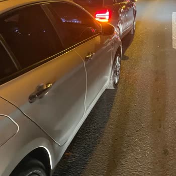 Köfteci Yusuf Şoförü Arabama Çarptı Tutanak Tutmadı Masrafı Ödemedi