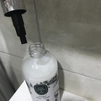 Eyüp Sabri Tuncer Hatalı Üretim, Sabunun Pompasına Uzun Hortum Eklenmemiş