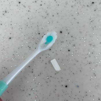 Colgate Diş Fırçası Kılları Koptu