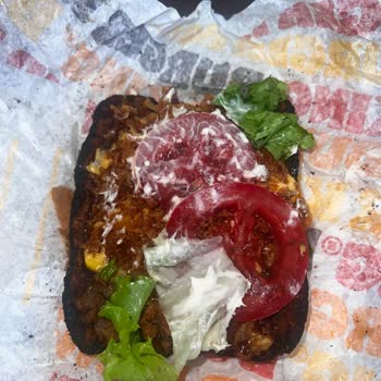 Burger King Kars Şubesinde Yanmış Etler Ve Hatalı Hizmet