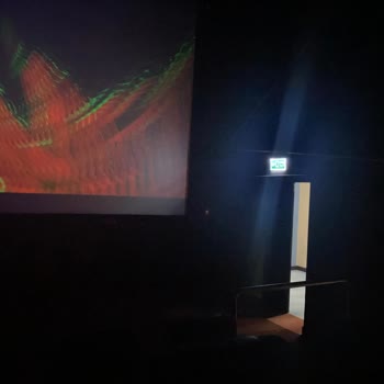 Cinema Neomarin Memnuniyetsizliği