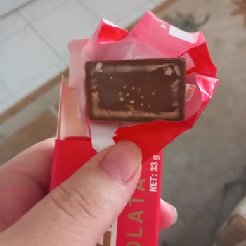 Ülker Sürekli Bozuk Çıkan Çikolatalar