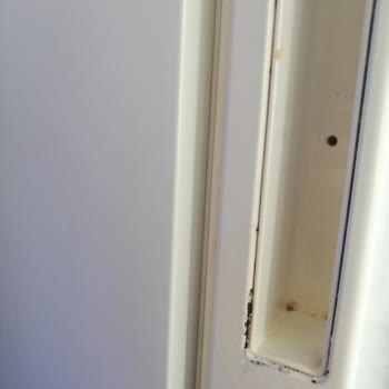 Bosch Buz Dolabımızın Her Tarafı Paslandı