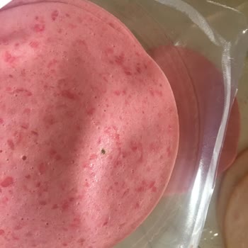 Maret Hindi Salam İçinde Yabancı Cisim