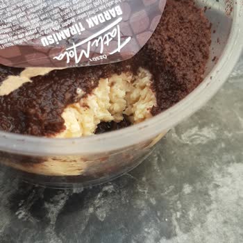 BİM Mağazalarında Satılan Özsüt Bozuk Tatli