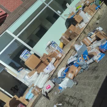 MNG Kargo Şubenin Teslimat Ürünlerine Özensiz Davranması