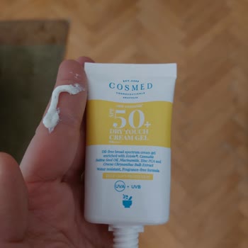 Cosmed'in Bozuk Güneş Kremi