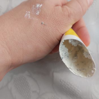 Cosmed'in Bozuk Güneş Kremi