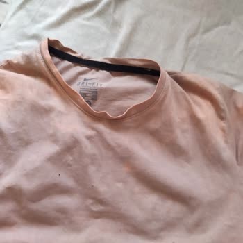 Perwoll Kırmızı Renkli Deterjan Mağduriyeti