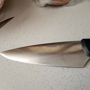 Pirge Bıçakları Metro Market'ten Aldığımız Bıçaklar Paslandı