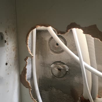 Arçelik Klimam Takılırken Su Borusu Patladı Ve İlgilenilmedi