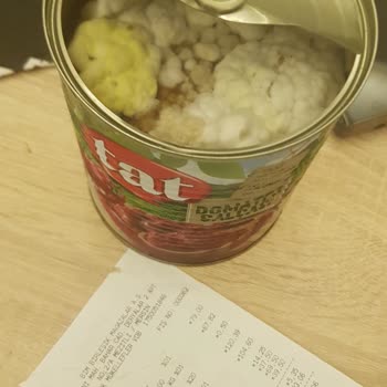 BİM Den Alınan Tat Marka Küflenmiş Salca
