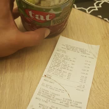 BİM Den Alınan Tat Marka Küflenmiş Salca