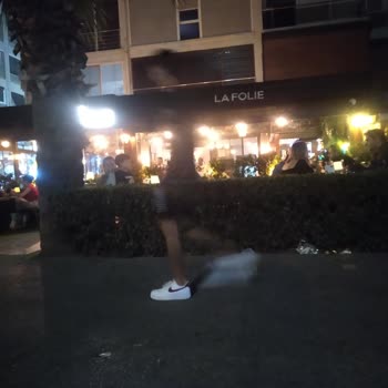 La Folie Brasserie Garsonların Sebepsiz Yere Yer Değiştirme İsteği!