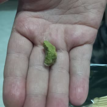 Lays Markasının Ürününden Taş Çıktı