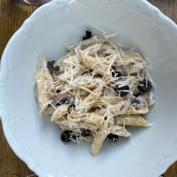 Madam Niça Restaurant Garsonluk Hizmeti Ve Yemeklerden Memnun Kalmadık