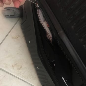 Cizre Nuh İtimat Yükledikleri Ağırlık Yüzünden Valizimin Kırılması