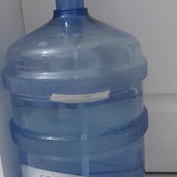 Hayat Su Çatlak Damacanaya Bant Yapıştırmış