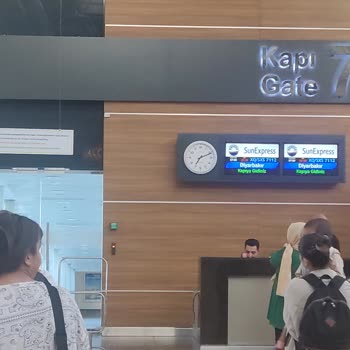 Habersiz Rötar Ve Geç Uçuş ; Sunexpress