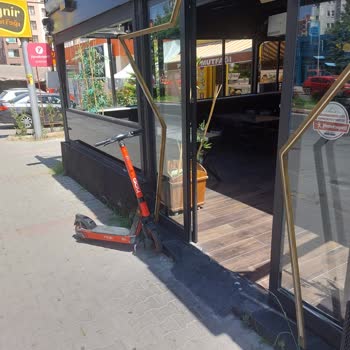 Hop Scooter Hop Hatalı Park Edilmesi