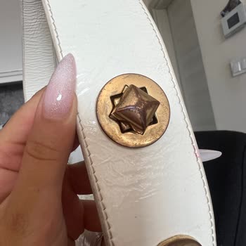 Manc Metalde Kararma Ve Çanta Sapının Yamuk Durması