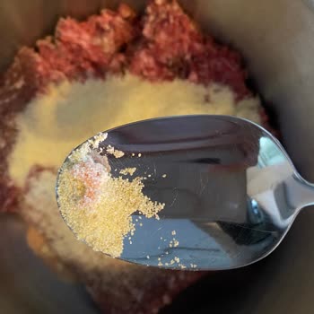 BİM'den Aldığım İrmikte Kurt Çıktı