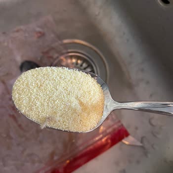 BİM'den Aldığım İrmikte Kurt Çıktı