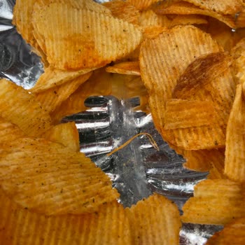 Harras Cipsinin İçinden İp Çıktı