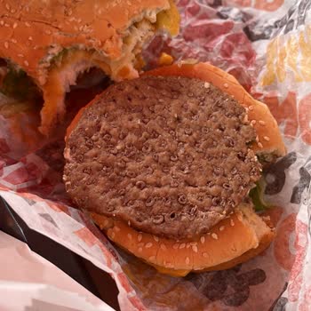 Burger King Kurtlu Et Çıktı