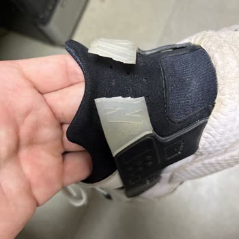 Nike Air Huarache Kullanılamaz Hale Geldi.