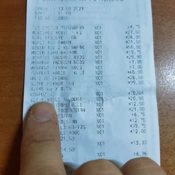 Dost Süt Kutusu İçinden Kimyasal Bir Sıvı Çıktı
