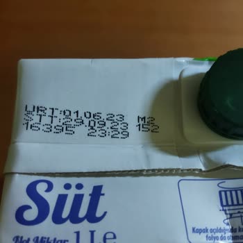 Dost Süt Kutusu İçinden Kimyasal Bir Sıvı Çıktı