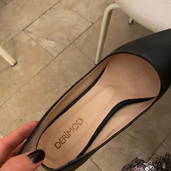 Derimod Topuklu Ayakkabının İlk Giyişte Deforme Olması