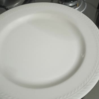 Karaca Züccaciye Tabaklarda Leke Oluştu