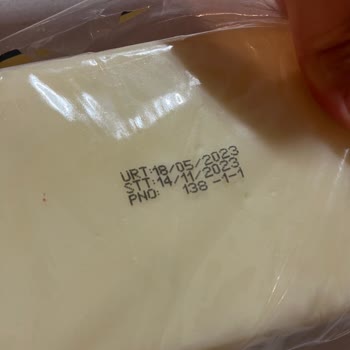 Aknaz Küflü Bozulmuş Peynir