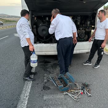 Kamil Koç Rötar Üstüne Araba Arızalandı.