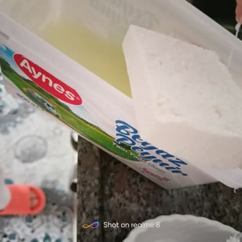 Aynes Peynirde İp Çıktı