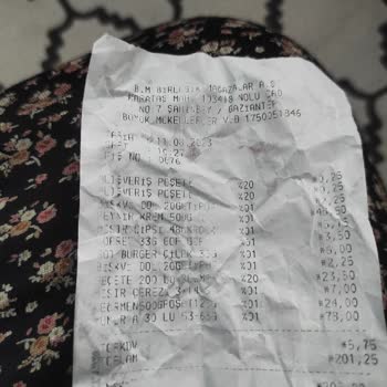 Aknaz Krem Peynir Kurtlu Çıktı