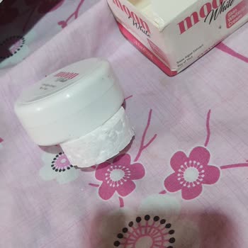 Moonwhitekrem.com Üründen Memnun Kalmadım