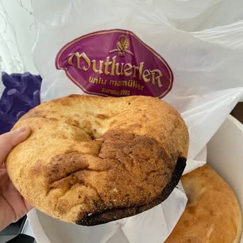 Mutluerler Unlu Mamüller Yenilmeyecek Durumda Olan Ekmekler