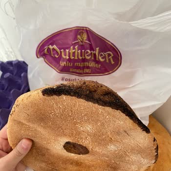 Mutluerler Unlu Mamüller Yenilmeyecek Durumda Olan Ekmekler