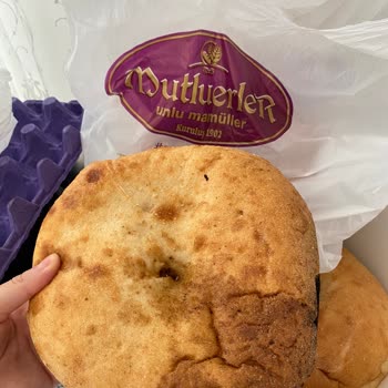 Mutluerler Unlu Mamüller Yenilmeyecek Durumda Olan Ekmekler