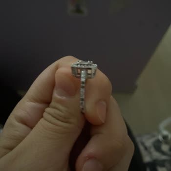 Atasay Kuyumculuk Taşları Sürekli Düşen Yüzük Nedeniyle Mağazadan İade Veya Değişim Talep Ediyorum