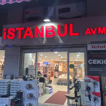 İstanbul Avm İnsanları Mağduriyeti İlgisizliği Saygısızlığı