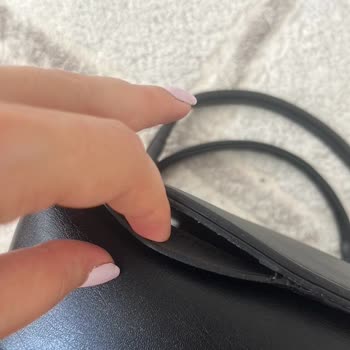 Shule Bags Defolu Ürün Değişim Olmadı