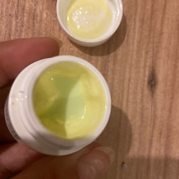 Kiehl's Avokadolu Göz Kremi Bozuk