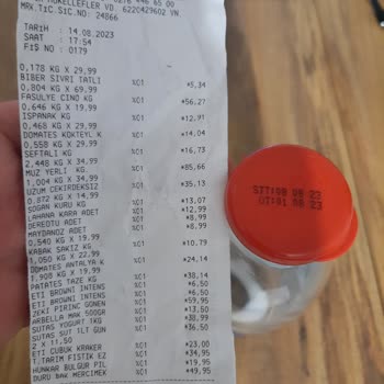 Sütaş Son Kul. Tarihi 6 Gün Geçmiş Sütü Sattılar.