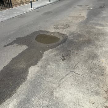 Kadıköy Belediyesi Yeni Yapılan Ama Bir Ay Geçmeden Çöken Yol
