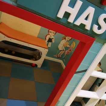 Playland Oyun Alanında Kötü Zemin