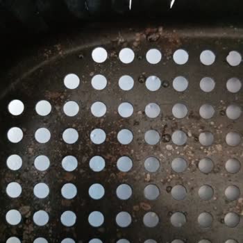 Kumtel Airfryer Teflonu Soyuldu
